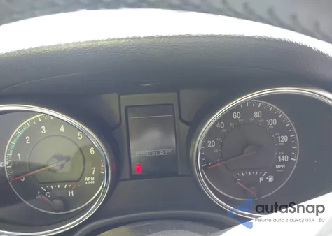 2012 Jeep Grand Cherokee Laredo z USA, uszkodzony, nr VIN 1C4RJEAT1CC334518